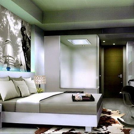 Nana Hotel Bangkok Bagian luar foto